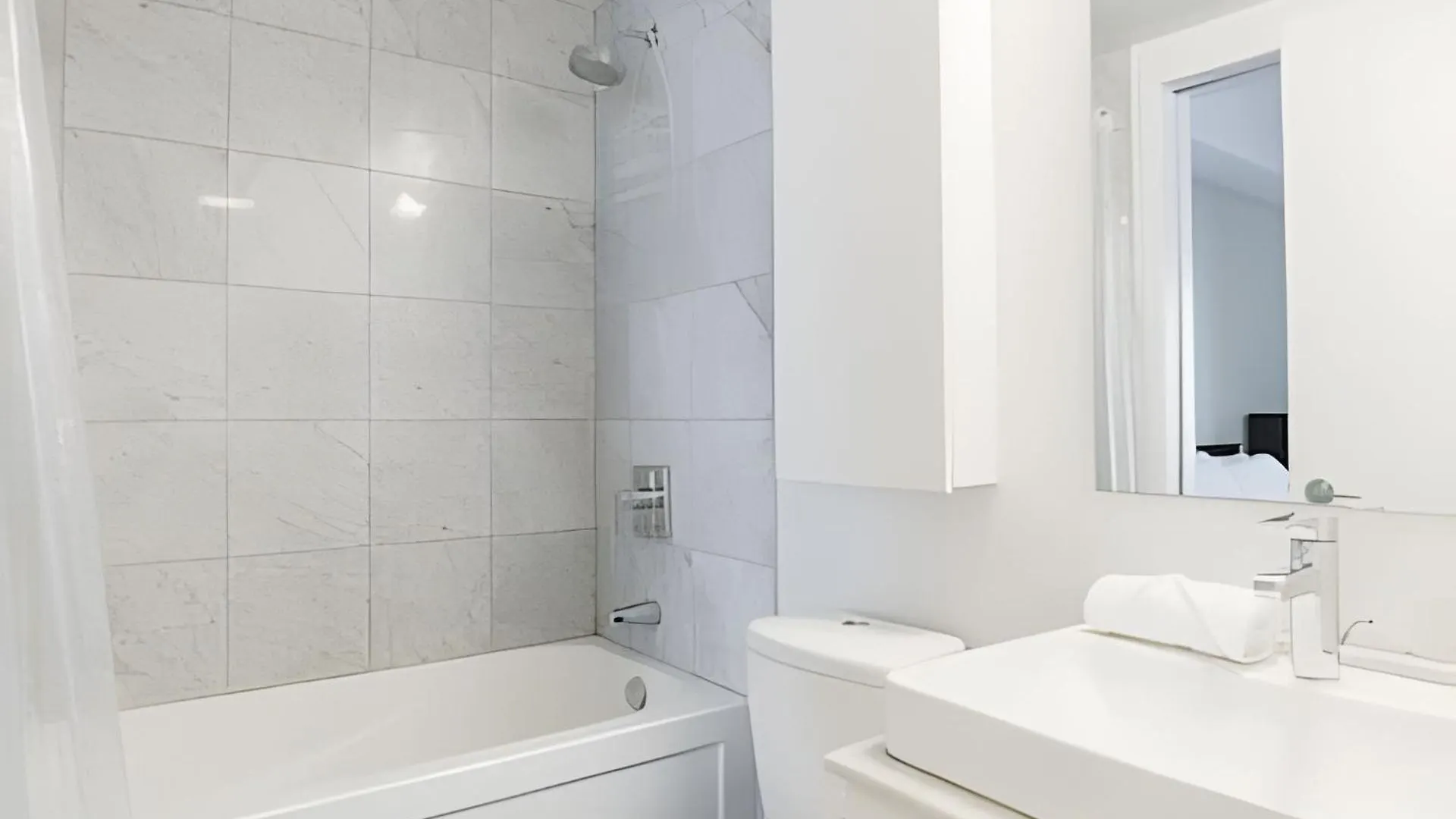 The One Apartamento Toronto