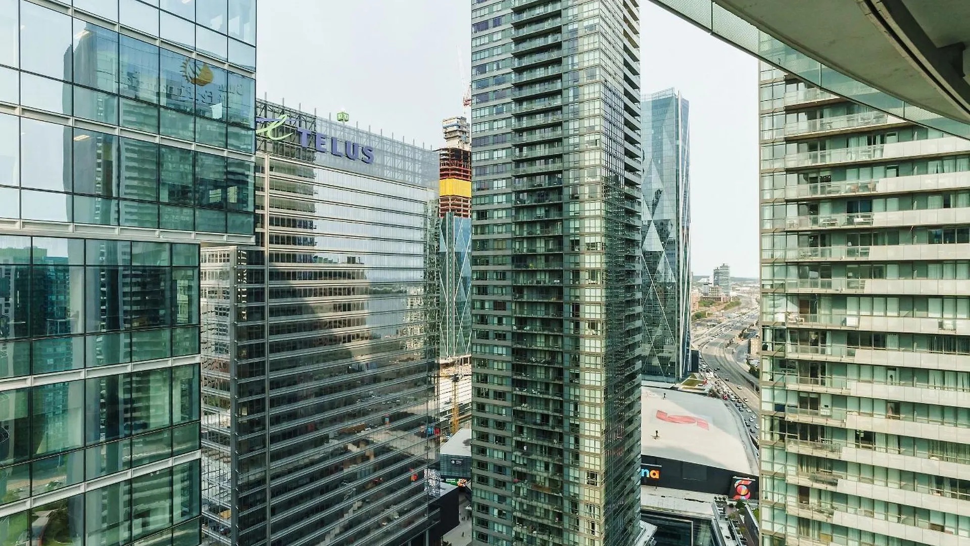 The One Apartamento Toronto