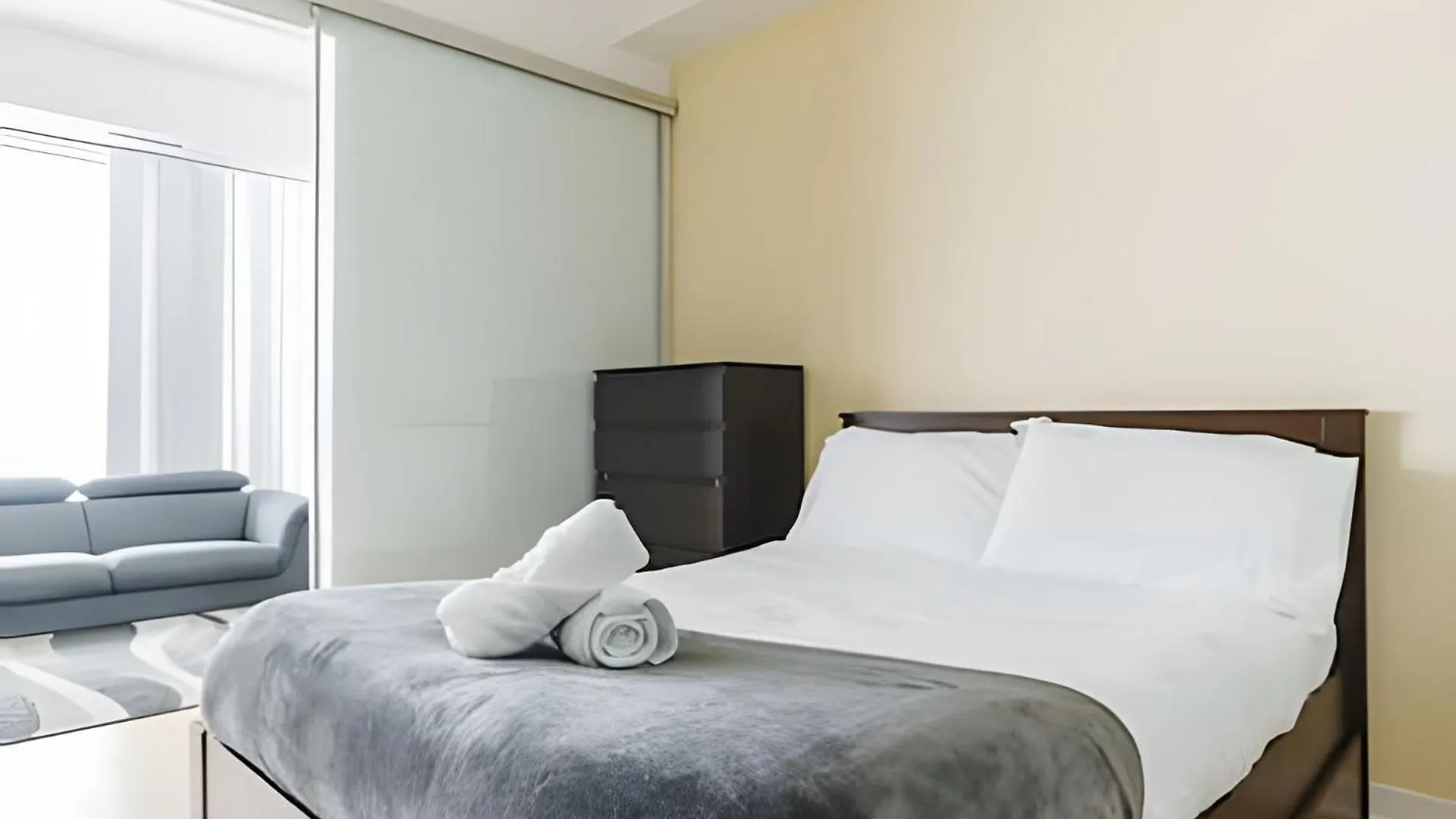 The One Apartamento Toronto