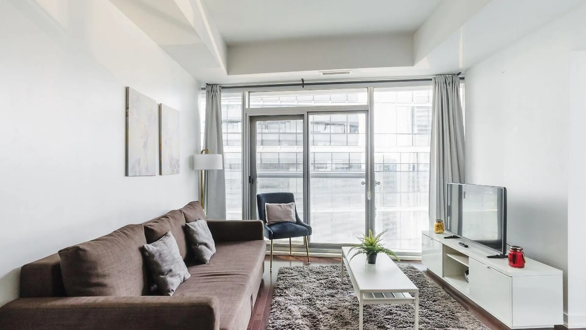 The One Apartamento Toronto