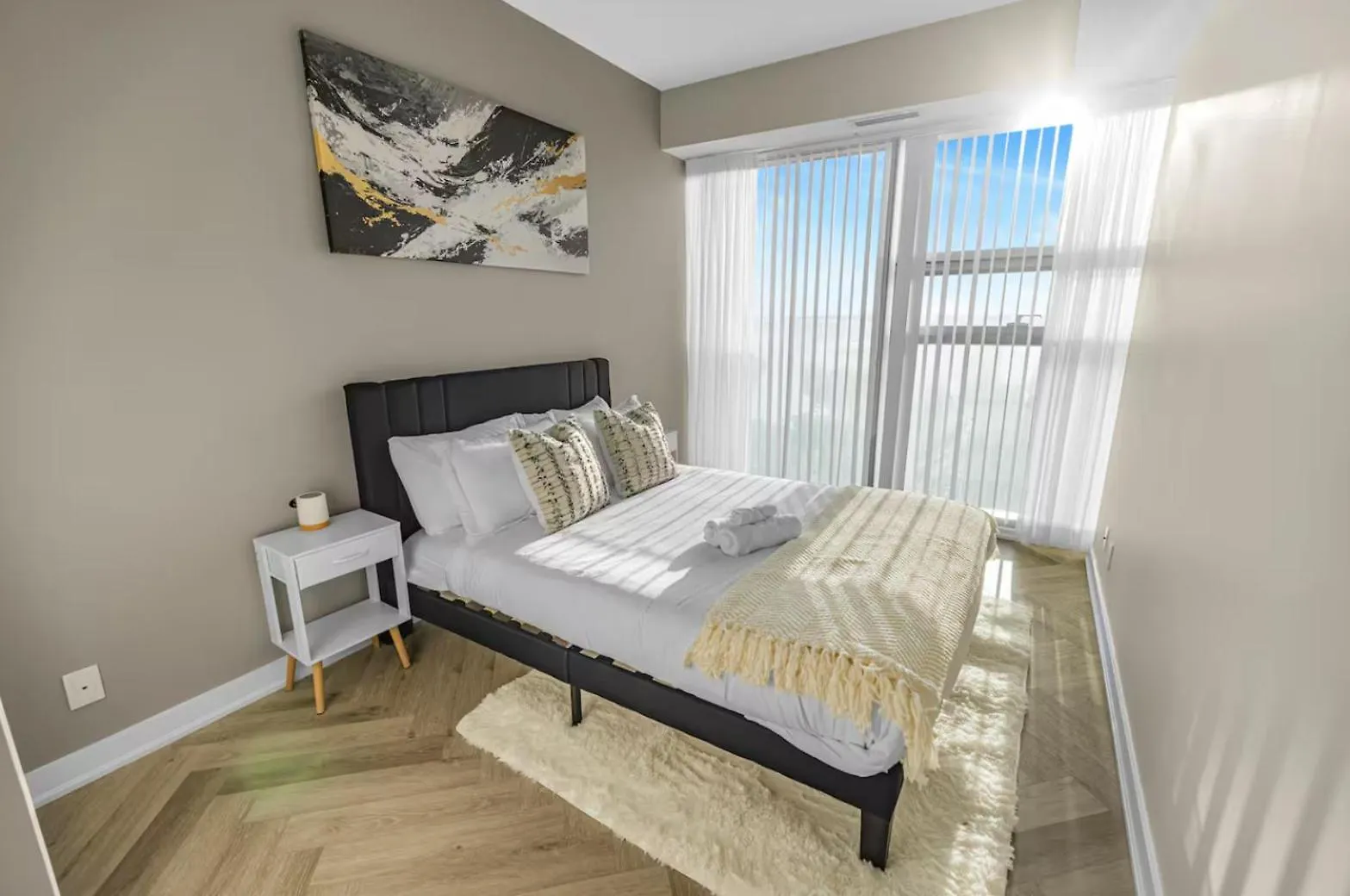 The One Apartamento Toronto