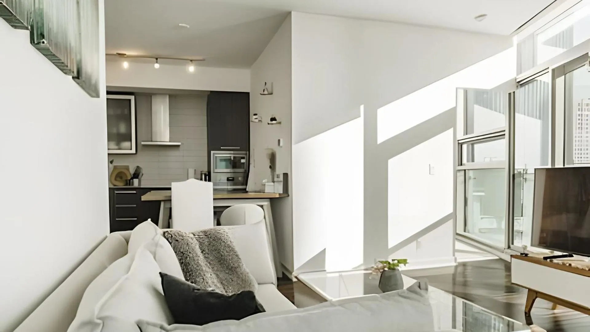 The One Apartamento Toronto
