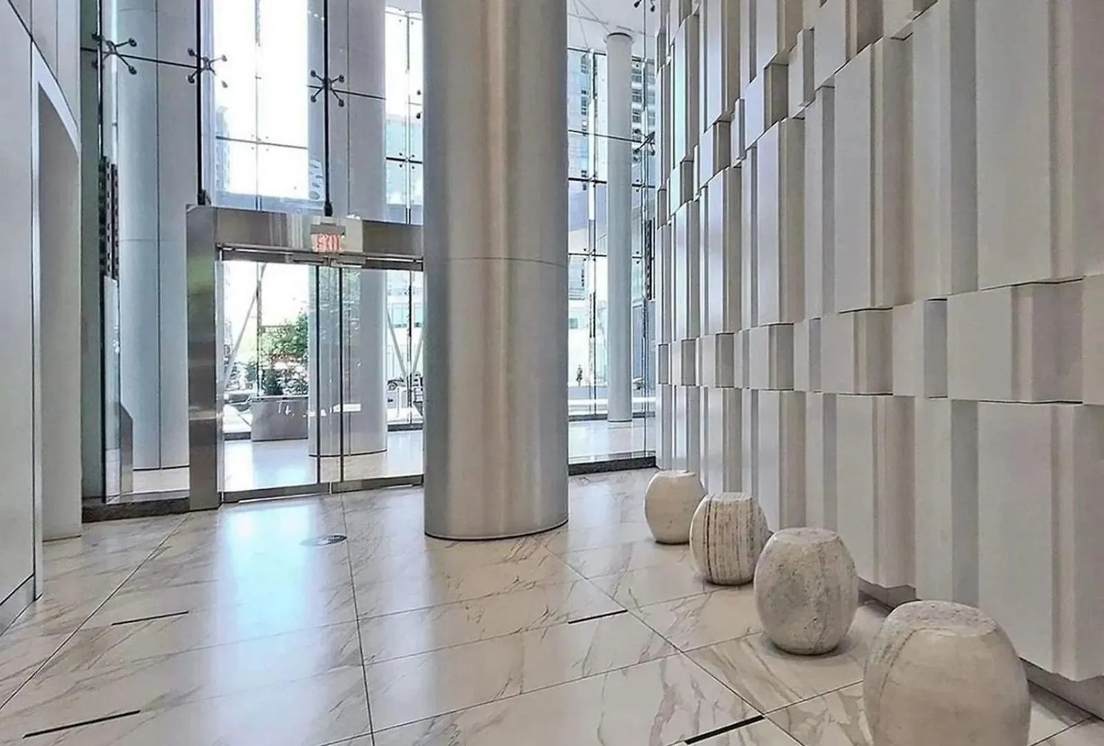 The One Apartamento Toronto